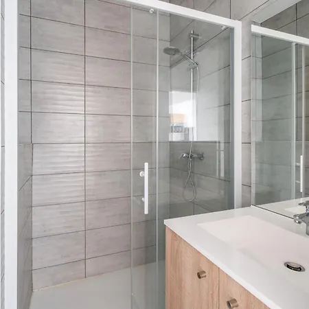 Moderne A 50m De L'ocean, Pour 4, Avec Parking A - Fr-1-50-154 Apartment *