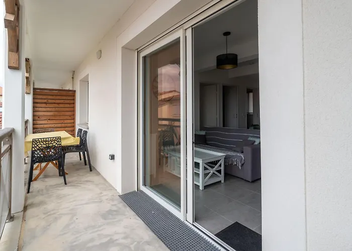 Moderne A 50m De L'ocean, Pour 4, Avec Parking A - Fr-1-50-154 Mimizan-Plage